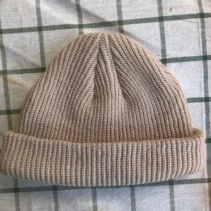 Unisex (NEVER USED) Créme Beanie